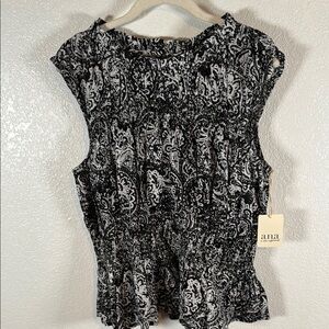 A.N.A Black & White Batik Paisley Smocked Sleeveless Blouse Size XL NWT